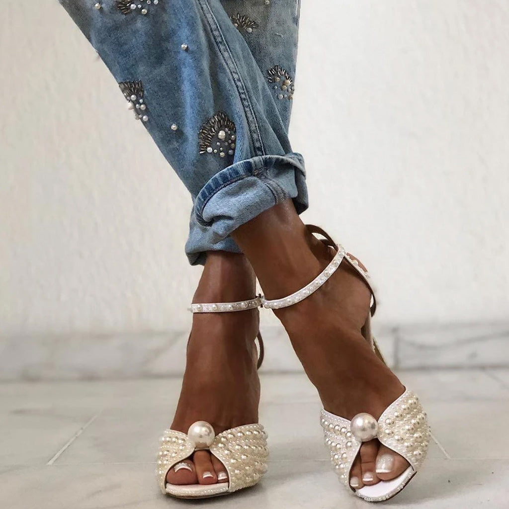 Tacones Elegantes con Perlas